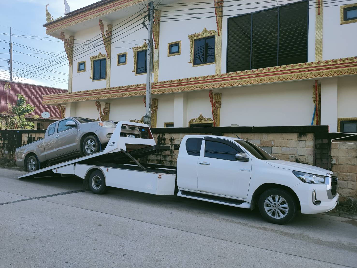 20 - https://uancarslideon24hours.com | บริการรถยก รถสไลด์ รถลากจูง บริการตลอด 24 ชั่วโมง บริการรวดเร็ว ราคาถูก