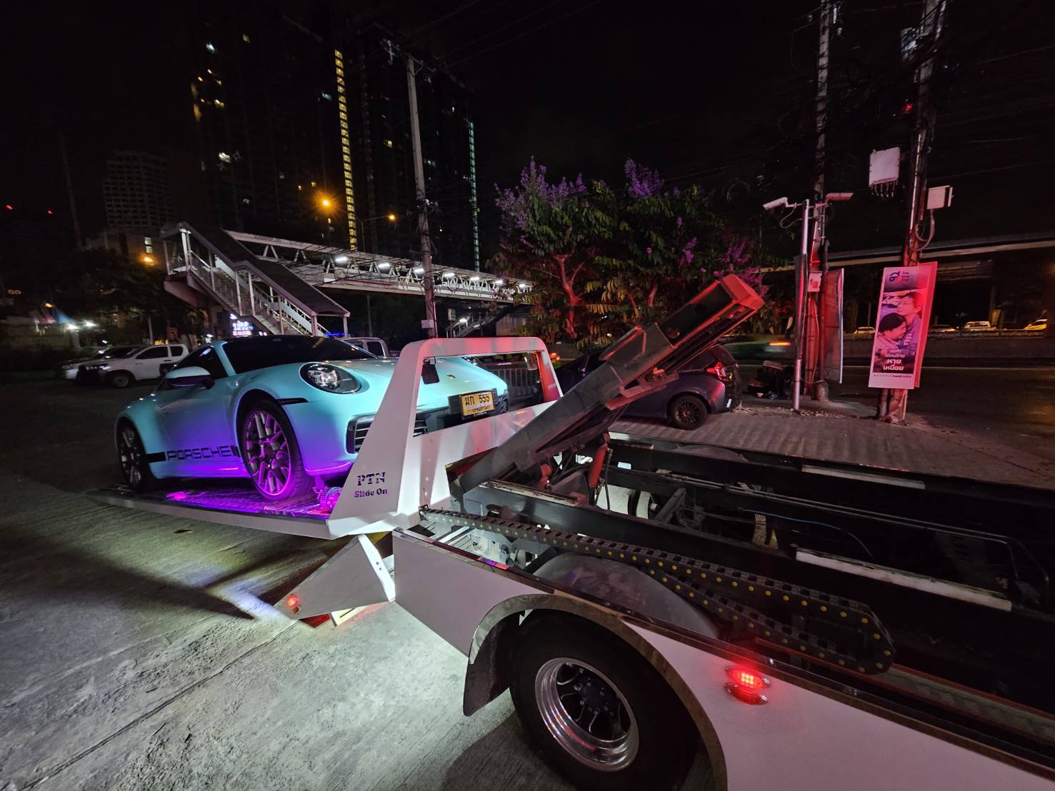 22 - https://uancarslideon24hours.com | บริการรถยก รถสไลด์ รถลากจูง บริการตลอด 24 ชั่วโมง บริการรวดเร็ว ราคาถูก