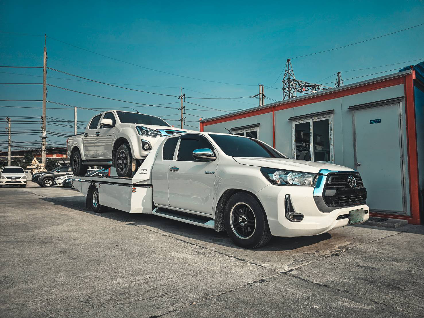 24 - https://uancarslideon24hours.com | บริการรถยก รถสไลด์ รถลากจูง บริการตลอด 24 ชั่วโมง บริการรวดเร็ว ราคาถูก