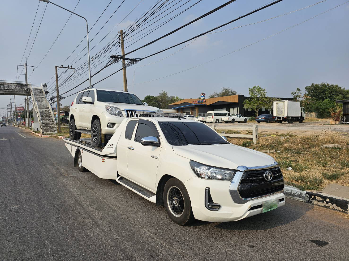 31 - https://uancarslideon24hours.com | บริการรถยก รถสไลด์ รถลากจูง บริการตลอด 24 ชั่วโมง บริการรวดเร็ว ราคาถูก